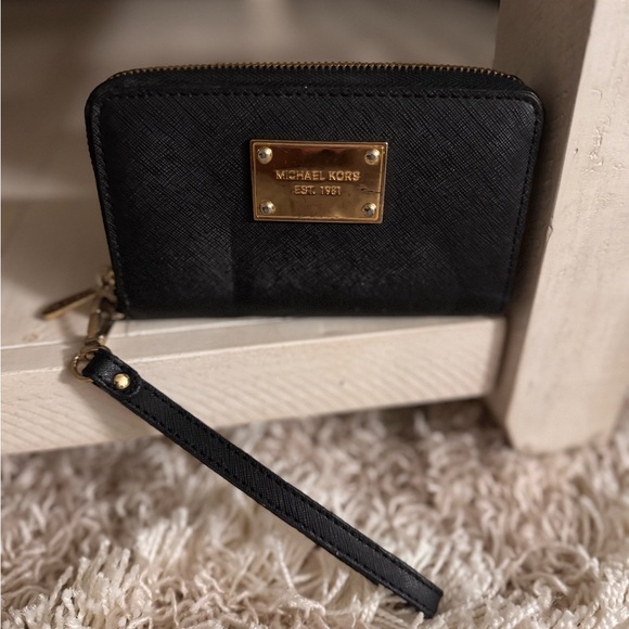 Meet me 😍 - Picture 2 of 5